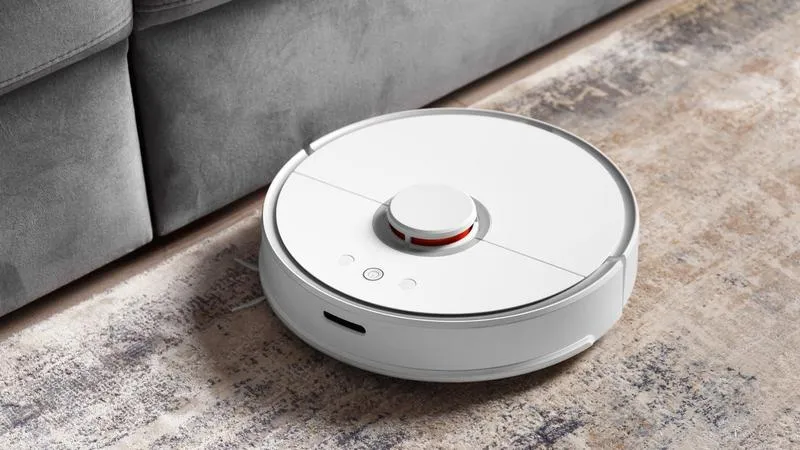 Jakie zużycie energii mają roboty sprzątające? Sprawdź, ile prądu pobiera twój pomocnik!