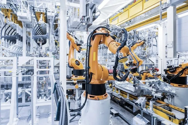 Przyszłość technologii: odkrywamy możliwości robota, który chodzi