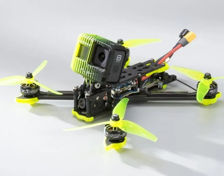 Drony FPV