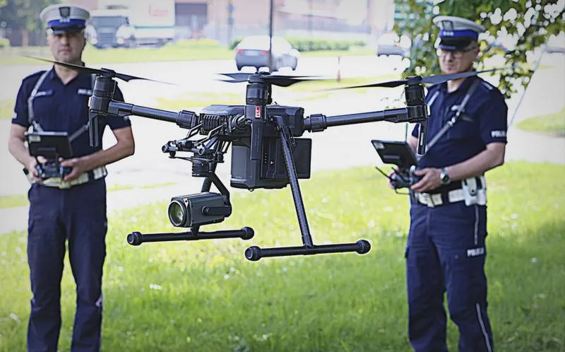 Policja i drony