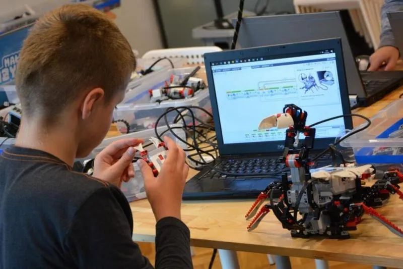 Roboty z recyklingu