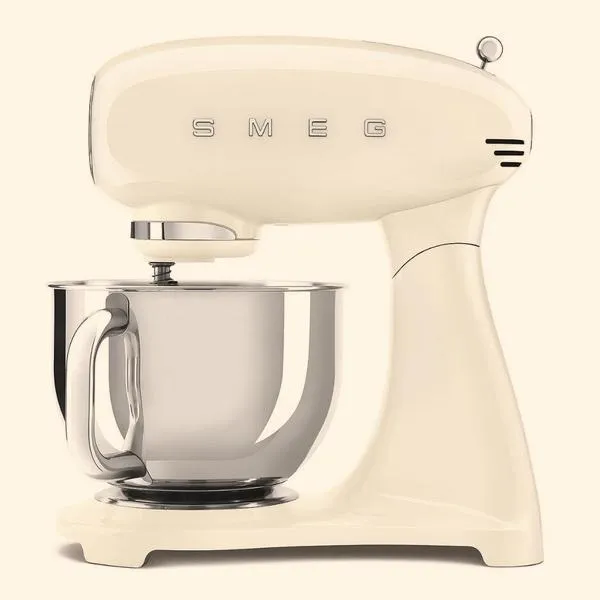 Smeg vs KitchenAid