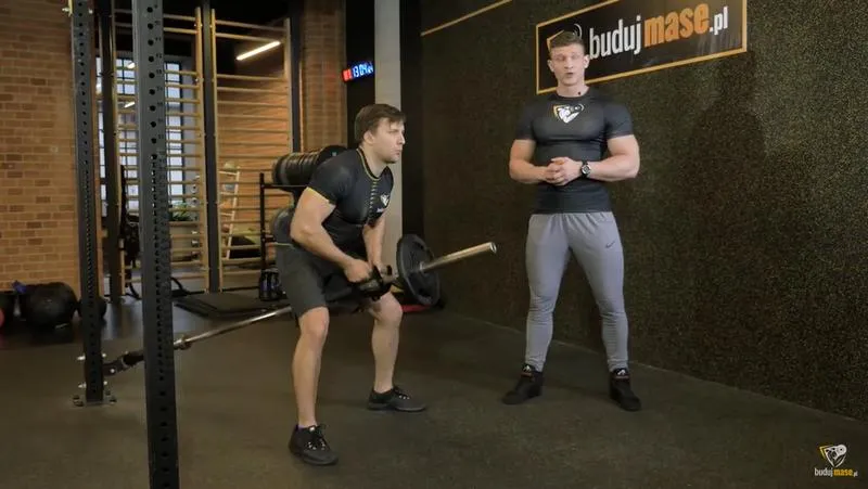 Trening na wioślarzu