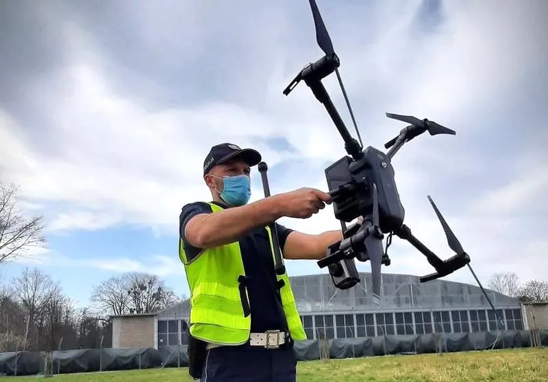 Wykorzystanie dronów w policji