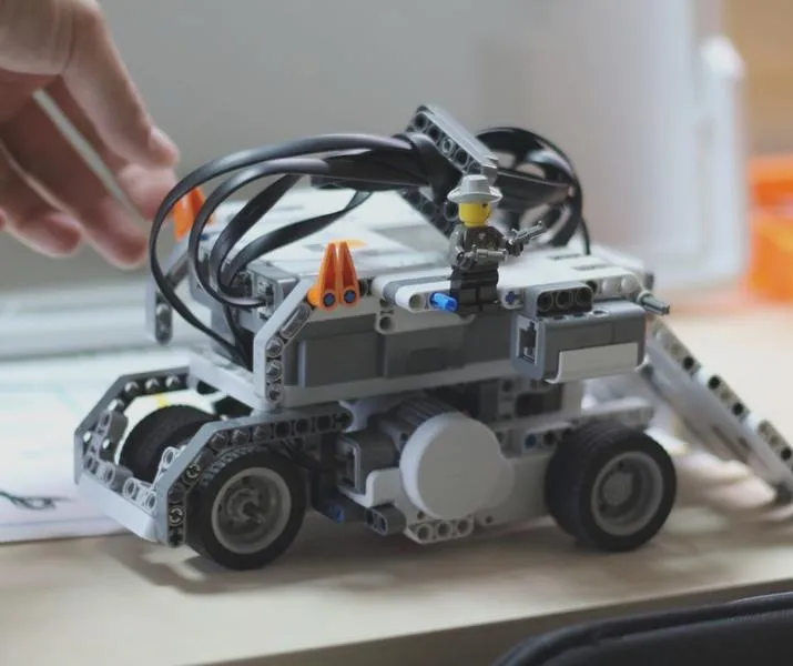 Zastosowanie robotów AMR